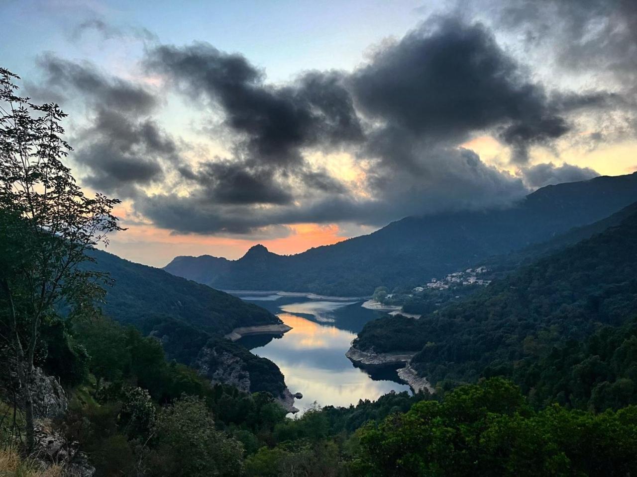 Cote Lac Tolla المظهر الخارجي الصورة